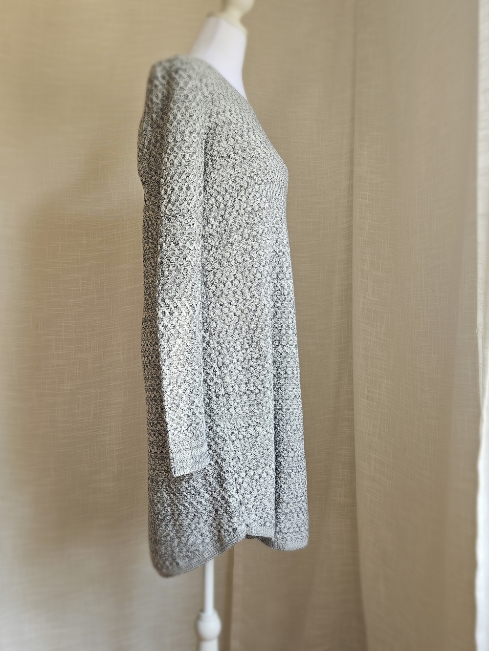 NWT Loft Outlet Long Sleeve Marled Knit Sweater Dress Gray/White Size L - Picture 4 of 16